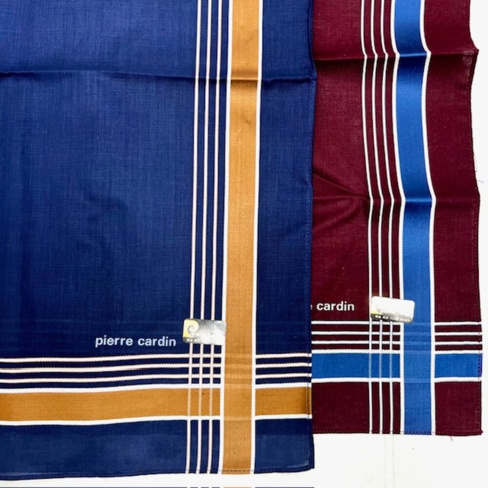 New W/Box  2  Pierre Cardin Paris Men's Handkerchief  Cotton/Silk blend 20" (79)